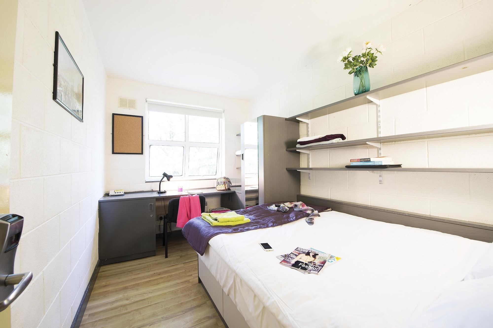 Corrib Village Apartments University Of Galway Bagian luar foto